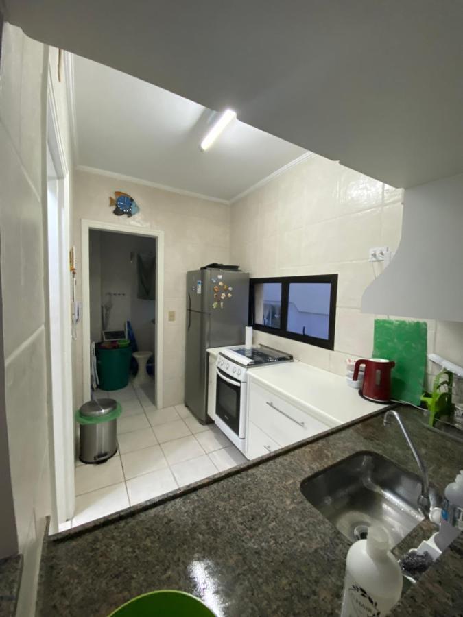 Apartamento no Guarujá a 400 mts da praia Exterior foto
